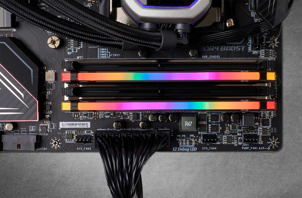 Модуль памяти Corsair DDR4 32GB 2x16GB 3200MHz Vengeance RGB Pro