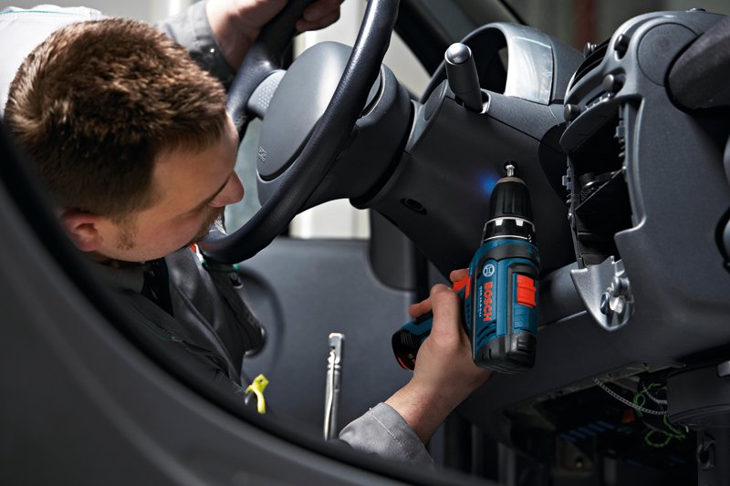 Аккумуляторная дрель-шуруповерт Bosch GSR 120-LI (06019G8000) купить ...